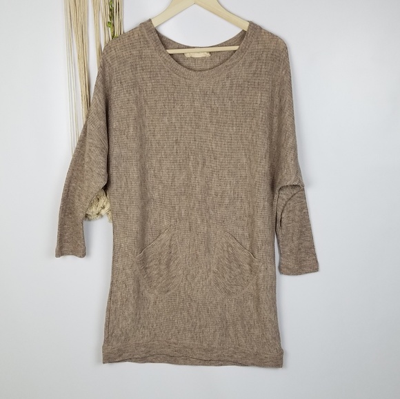 Sweater - Picture 1 of 6